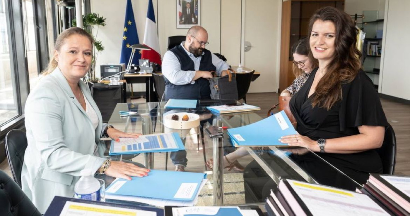 Remaniement : Marlène Schiappa quitte le gouvernement, Olivia Grégoire reprend le périmètre de l’ESS