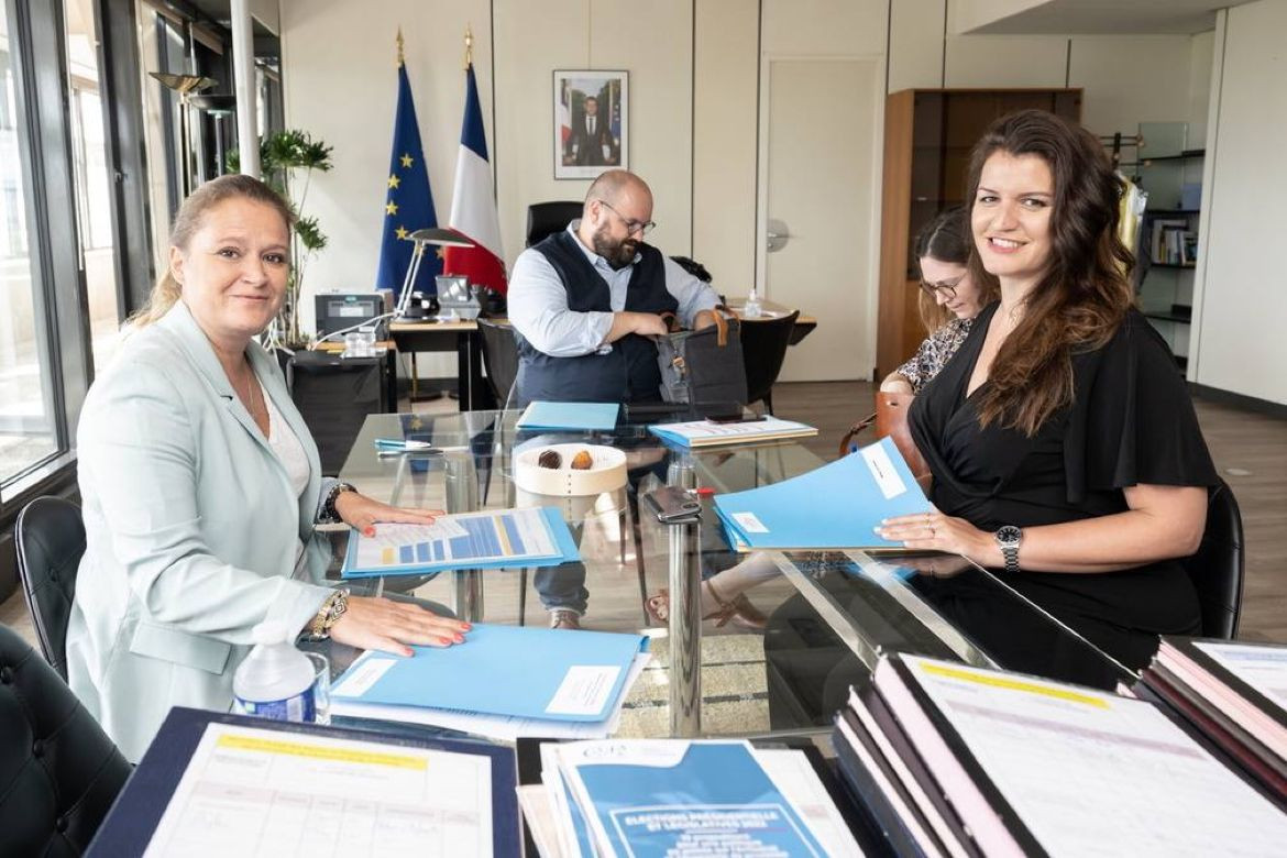 Remaniement : Marlène Schiappa quitte le gouvernement, Olivia Grégoire reprend le périmètre de l’ESS