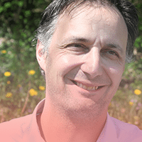 3 questions à Jean Karinthi est associé-fondateur et responsable du développement et des affaires publiques de L'Hermitage